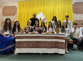 593966830 122147763290648802 2599755911774975743 N